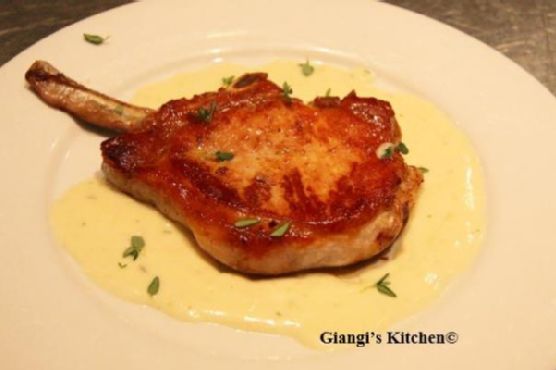 Pork-Chops-with-Garlic-Cream